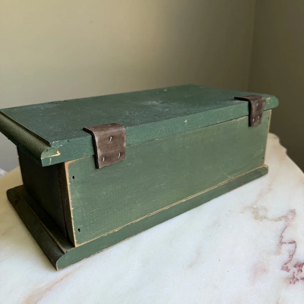 Wooden Spool Cotton Colors Sewing Box Rustic Green Storage‎ Chest 13.5in